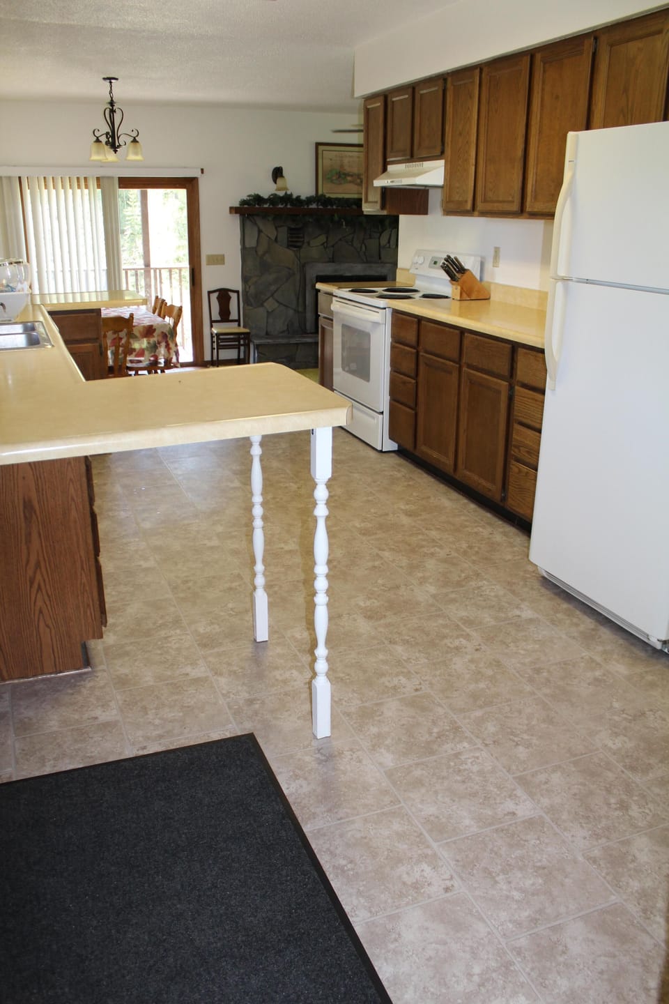Full, large kitchen to prepare your meals in!