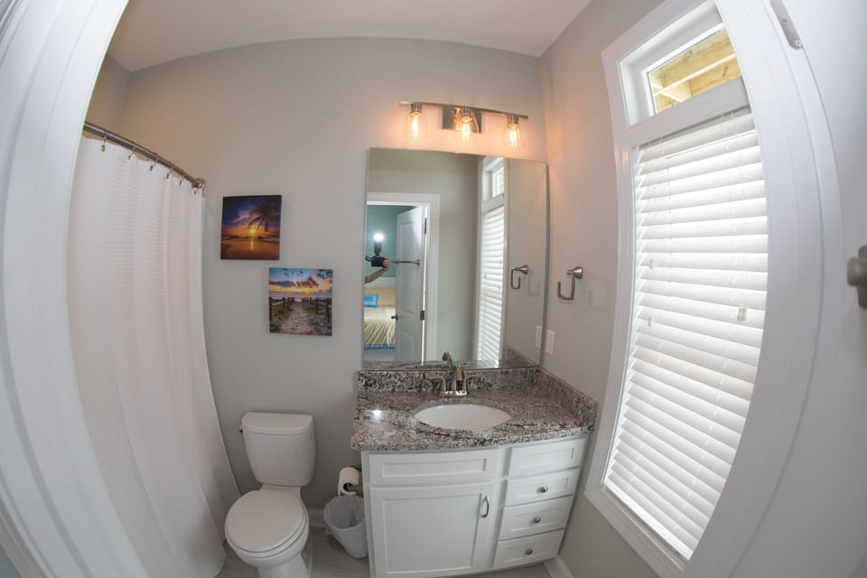 All bedrooms have Full bath