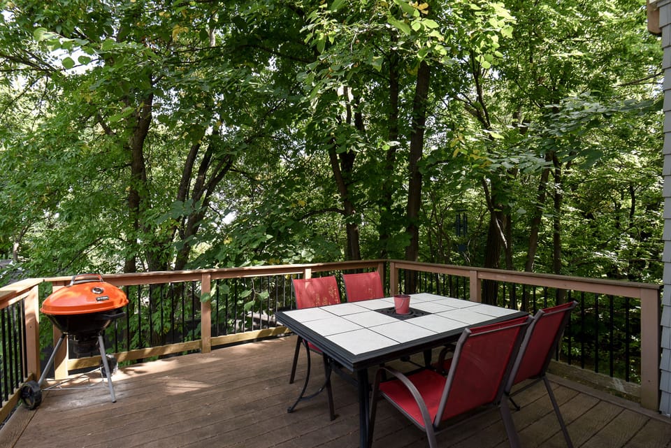 Enjoy the outdoors on the back deck!