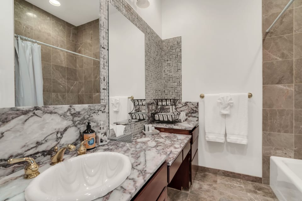 Suite #4 Bathroom