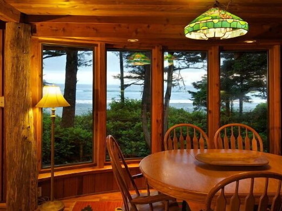 dining room  view of beach