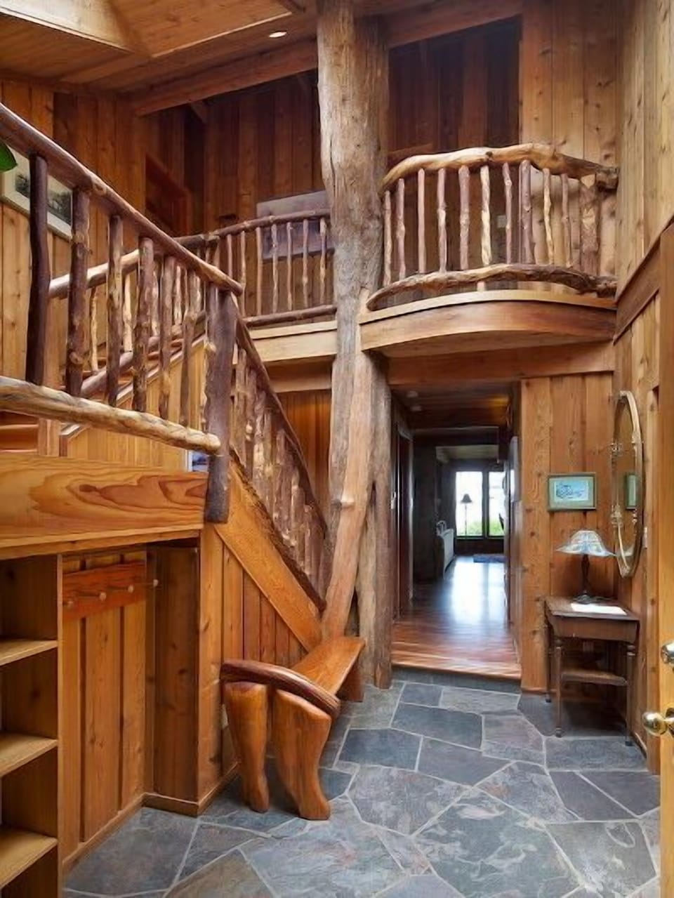 chahayis entry way