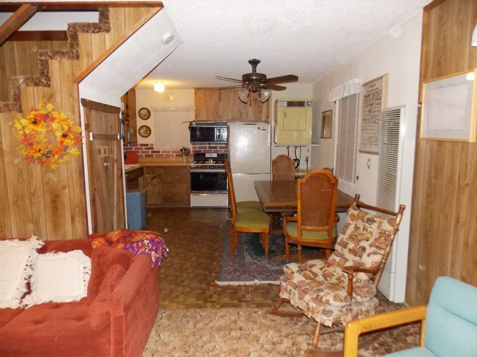 Living Room flows into kitchen