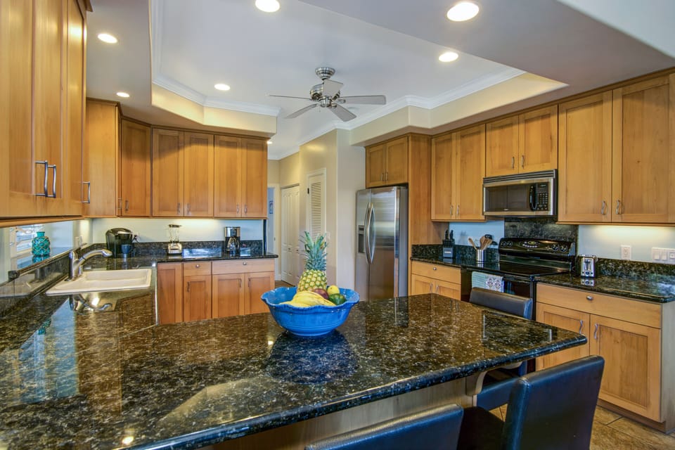 Large Kitchen with everything you need 