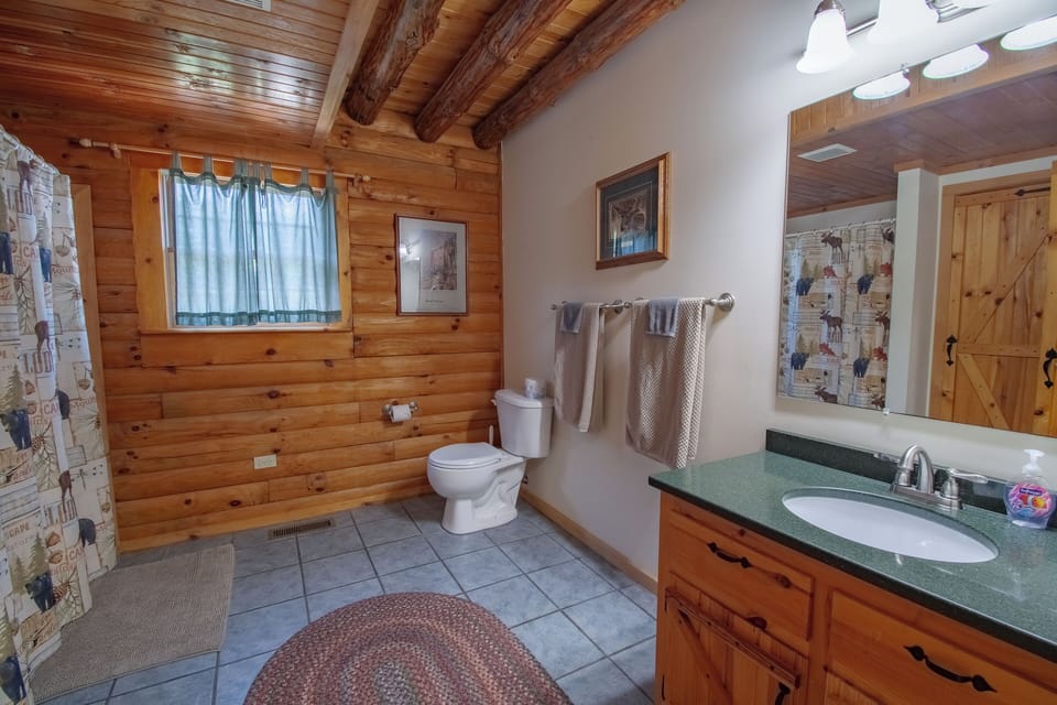 Main floor full bath