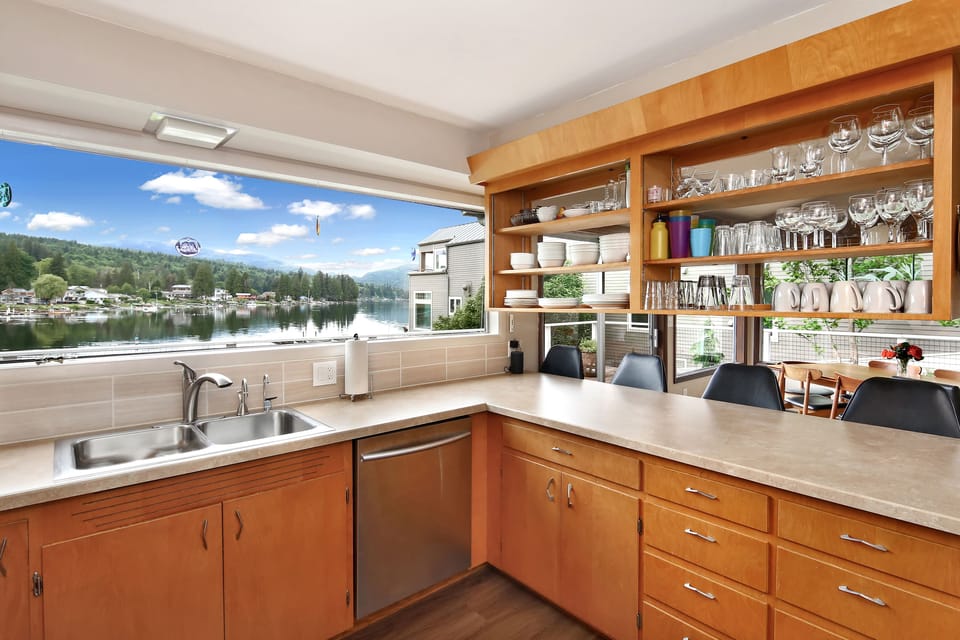 New countertops and appliances throughout kitchen