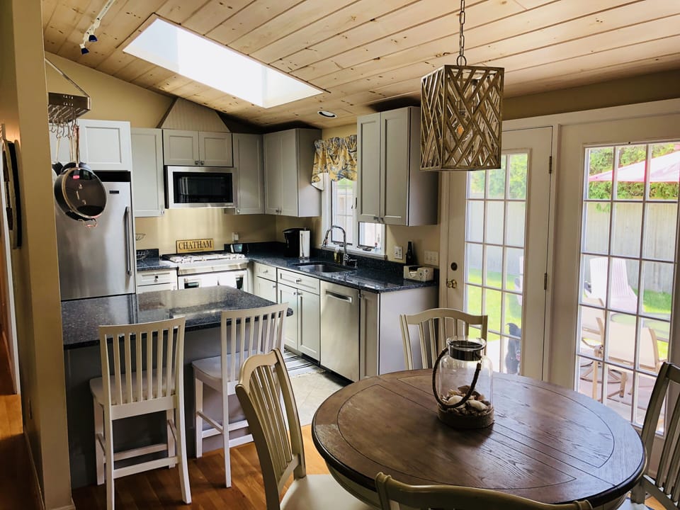 Kitchen/Dining