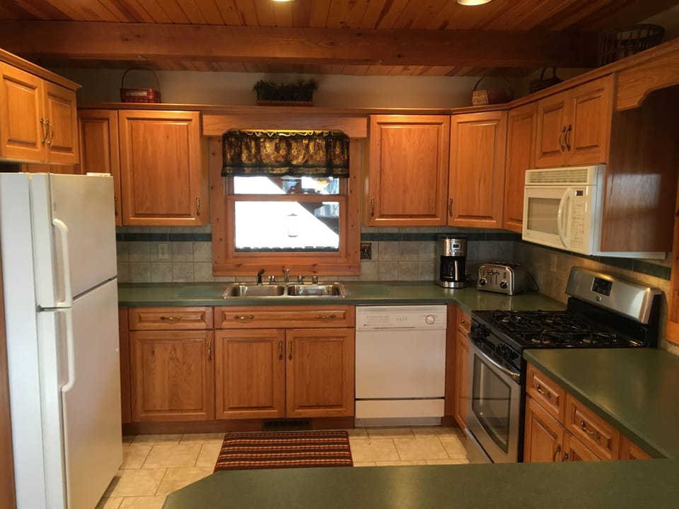 Main level Kitchen