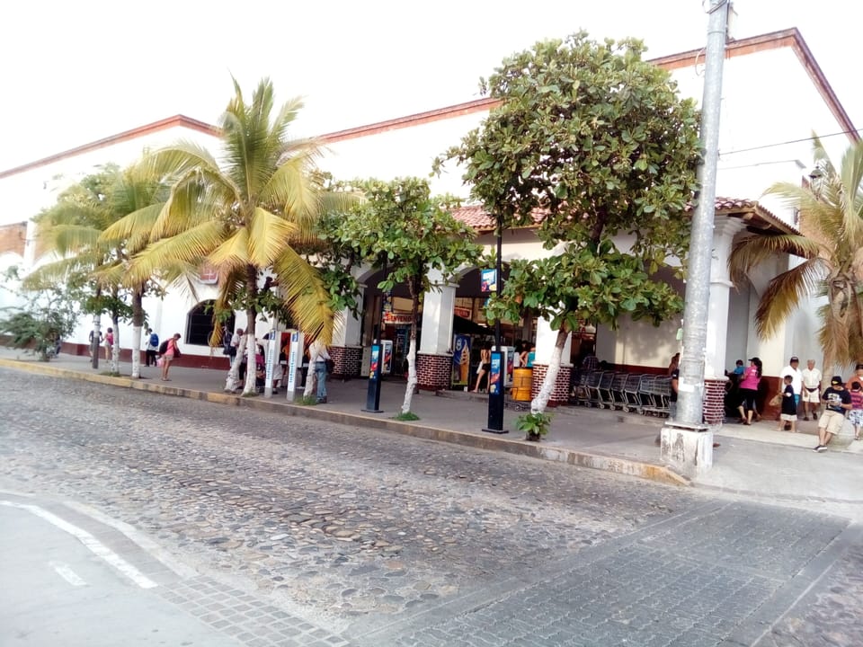 Supper Store Ley, 8 minutes walk