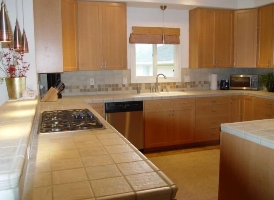 Large  modern, gourmet kitchen with all the things you'll need