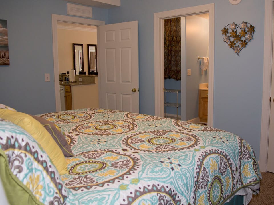 Second Bedroom - King