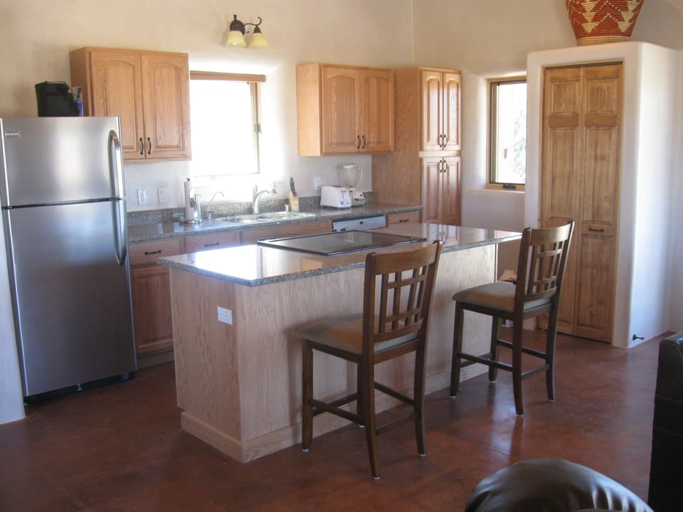 Convenient kitchen island.