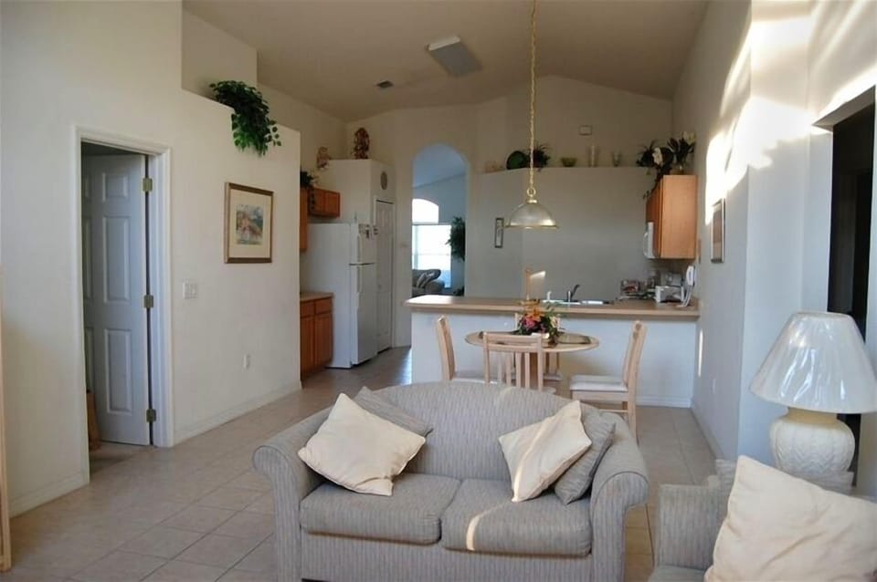 Great room/kitchen