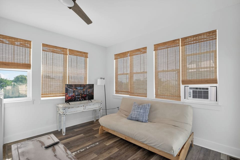 Loft on 3rd floor with futon