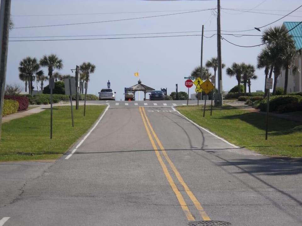 50 yards to the beach access
