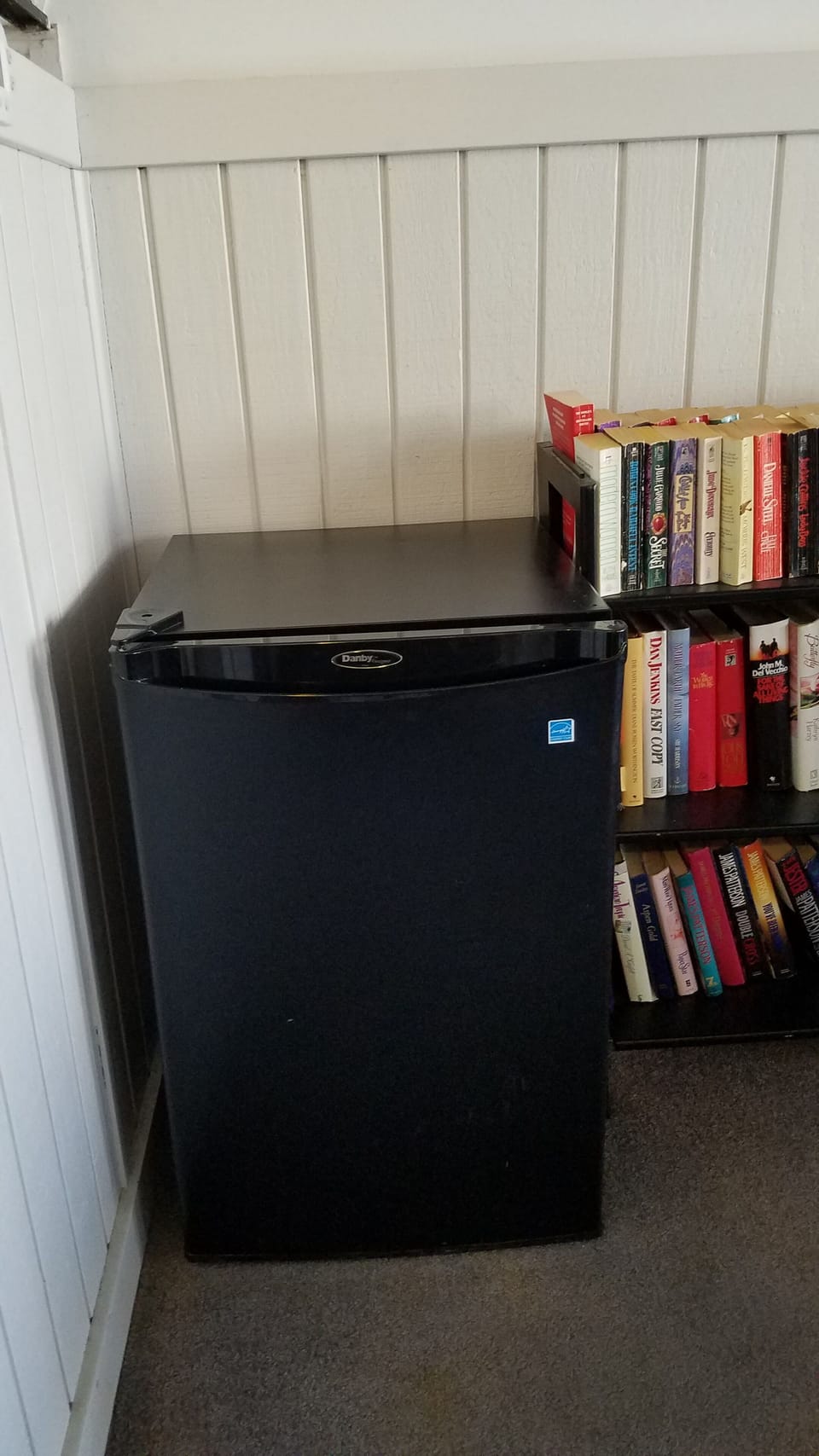Mini fridge on lower level for extra beverages