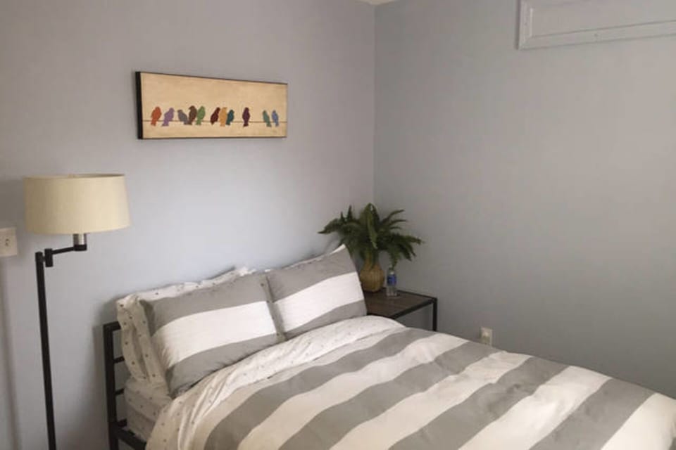 Full Bedroom