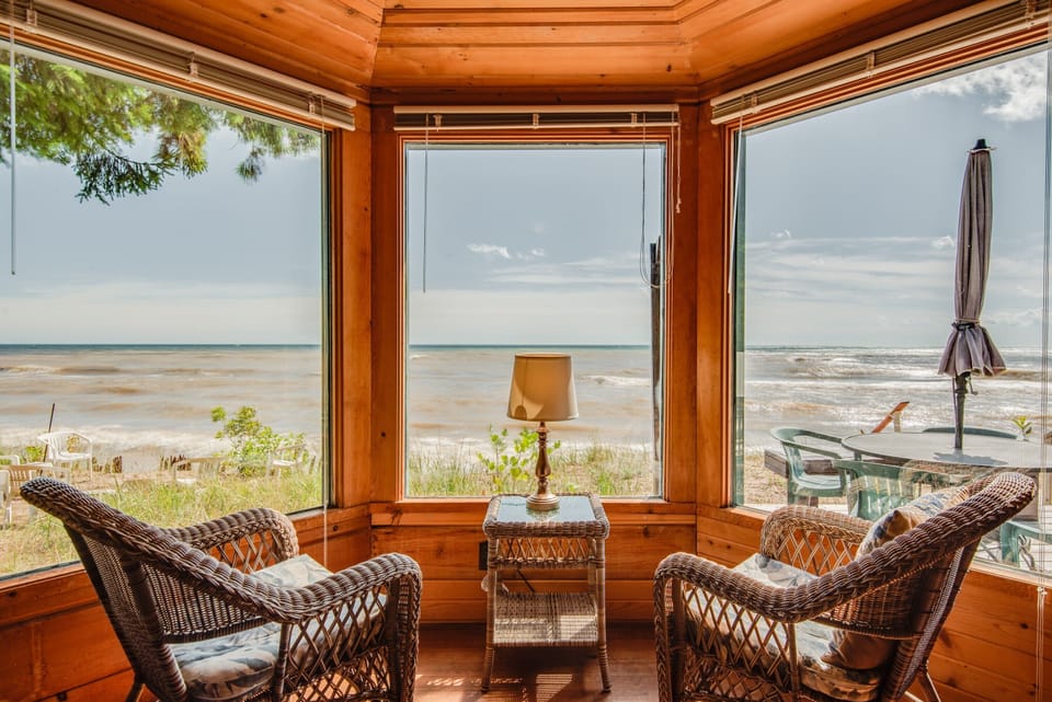 Cove room looking east to lake