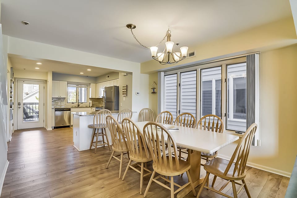 Dining area. Seats for 8. 