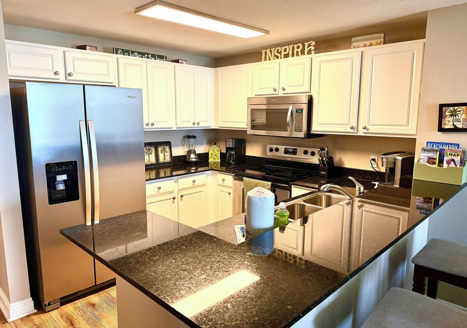 Kitchen includes both a regular & Keurig coffee maker!