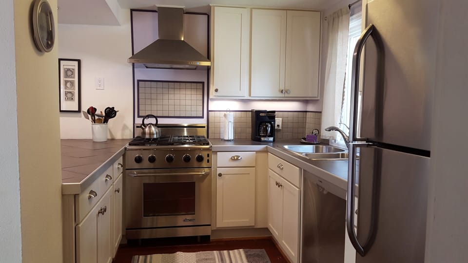 Kitchen with Dacor gas range