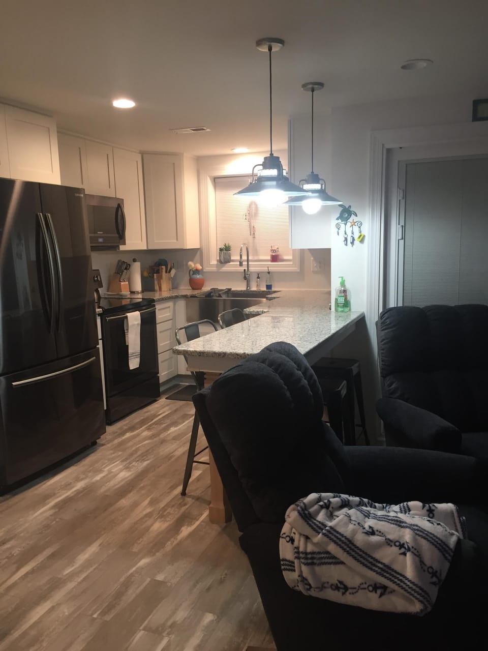 kitchen with bar seating for 4.  