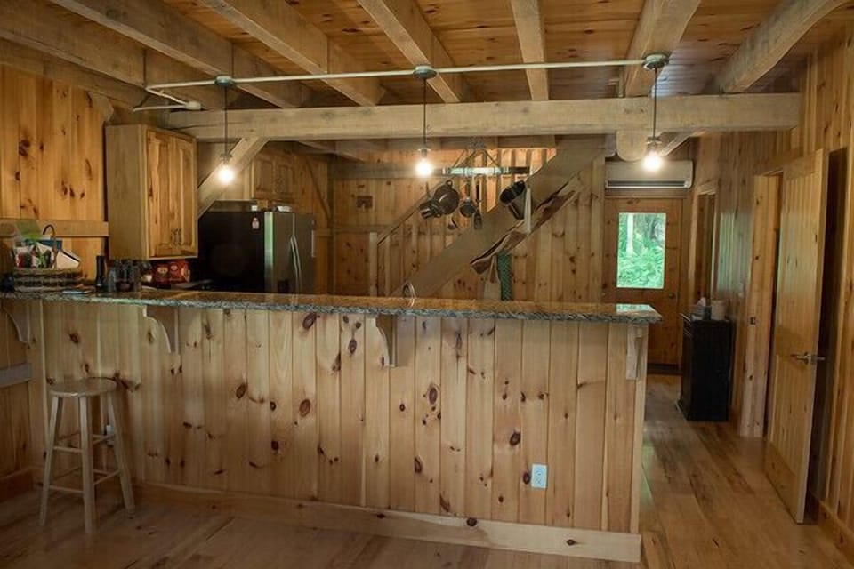 Looking towards kitchen