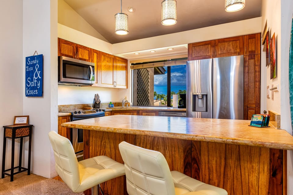 Kitchen with bar seating