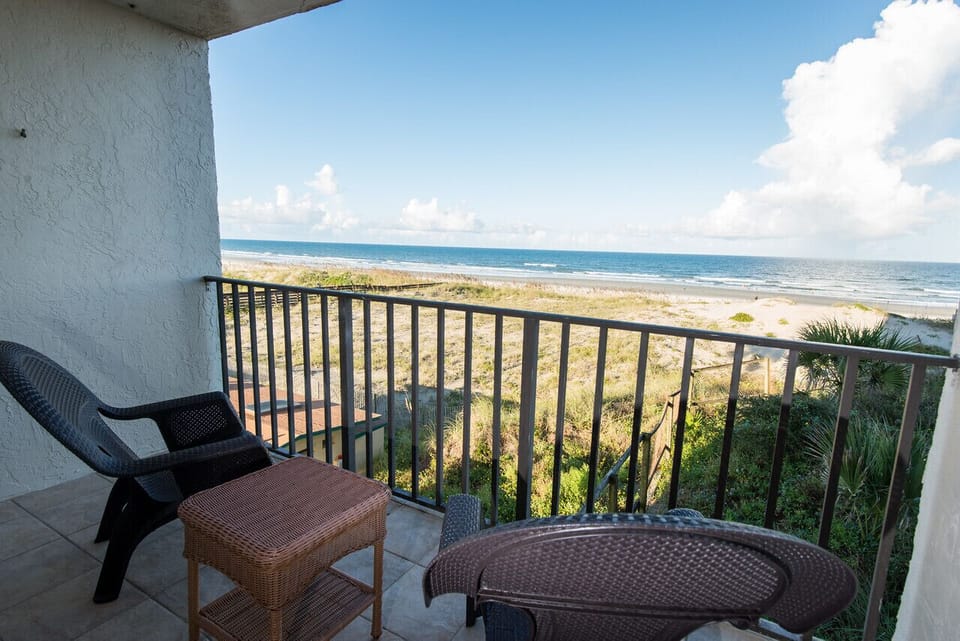 Beautiful sunrises everyday sitting on the  Oceanfront balcony. Quiet end unit!!
