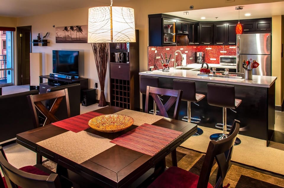 Custom New Kitchen-table expands to seat 6