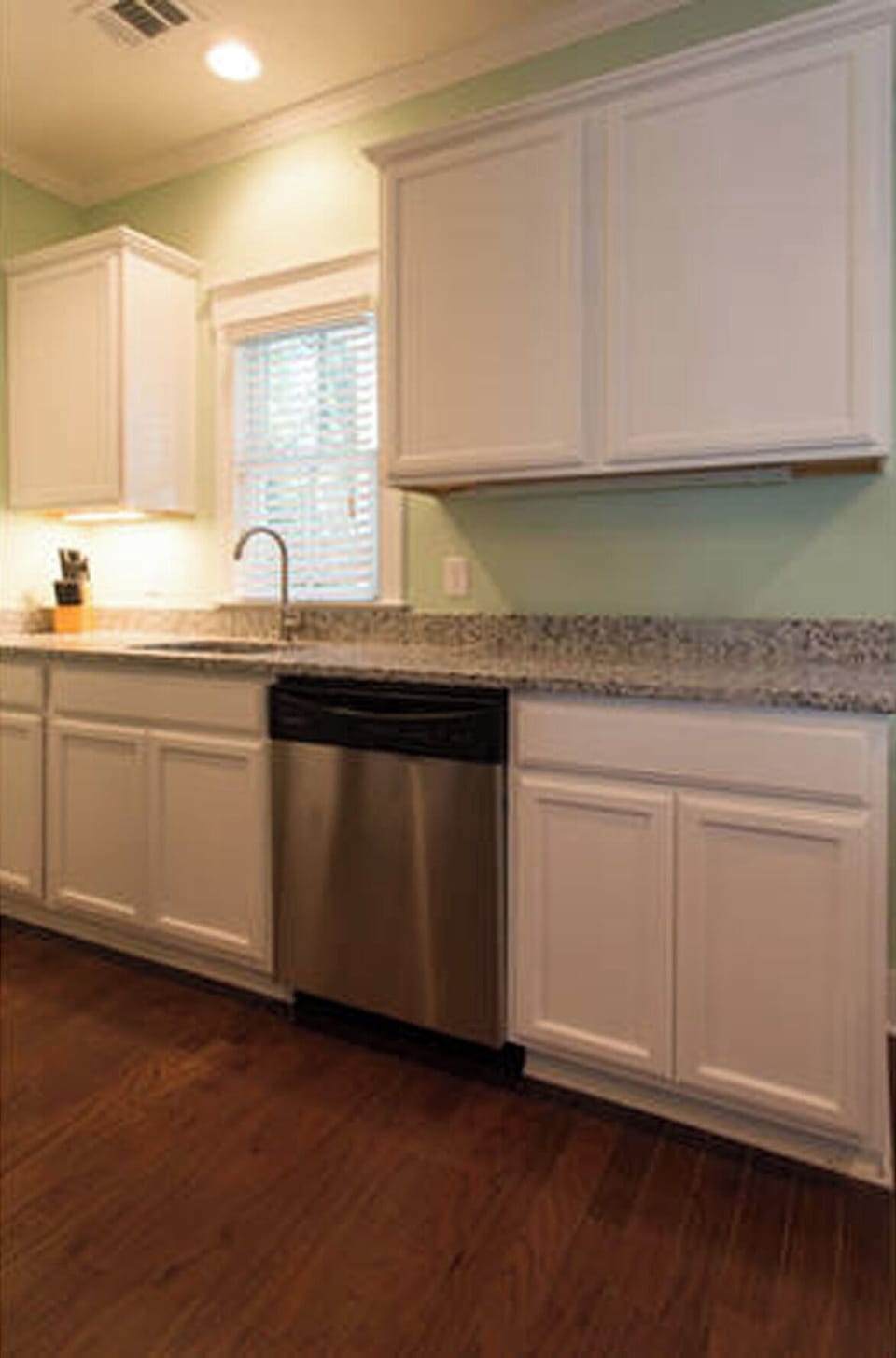 Kitchen - fully equipped 