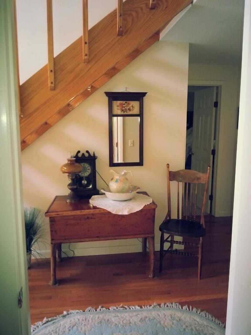 HALL TO FIRST FLOOR BEDROOMS