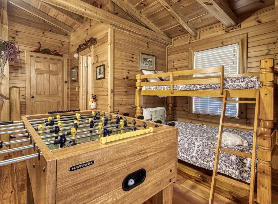 Pet Friendly Cabin in the Smokies - A Smoky Getaway - Upper level loft area with foosball table