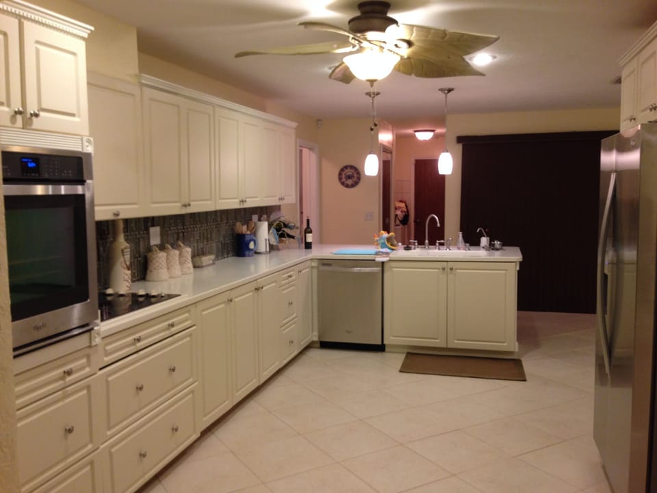 Corian counters and all new stainless steel appliances