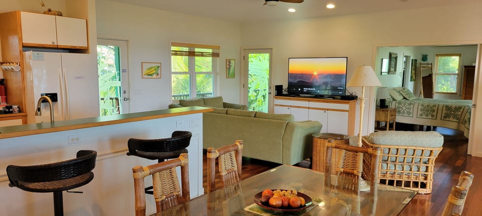 Big HDTV, with DVR and DVD.