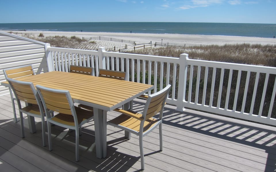 Second Floor Deck with Furniture