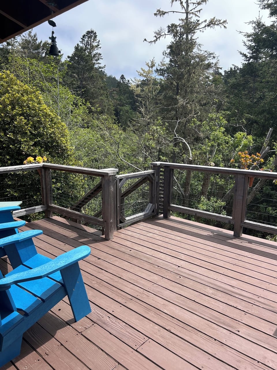 Secondary access to the deck