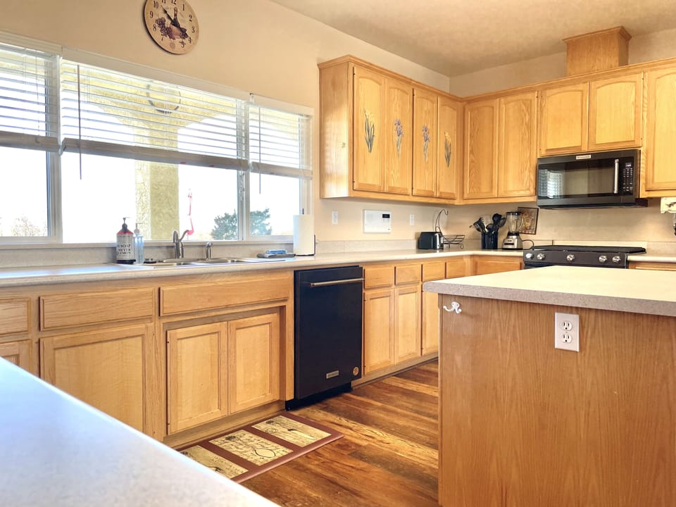 Brand new Kitchen aid appliances.