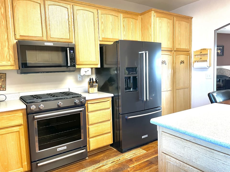 Brand new Kitchen aid appliances.