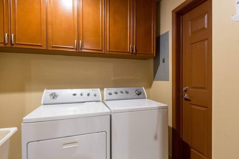 Washer & Dryer