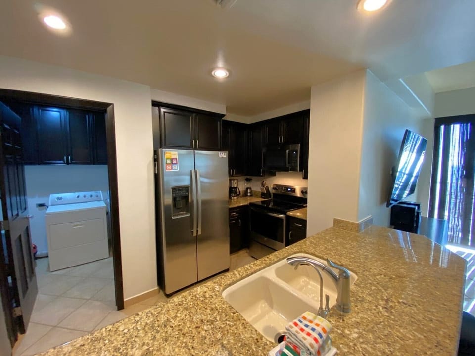Kitchen (2)
