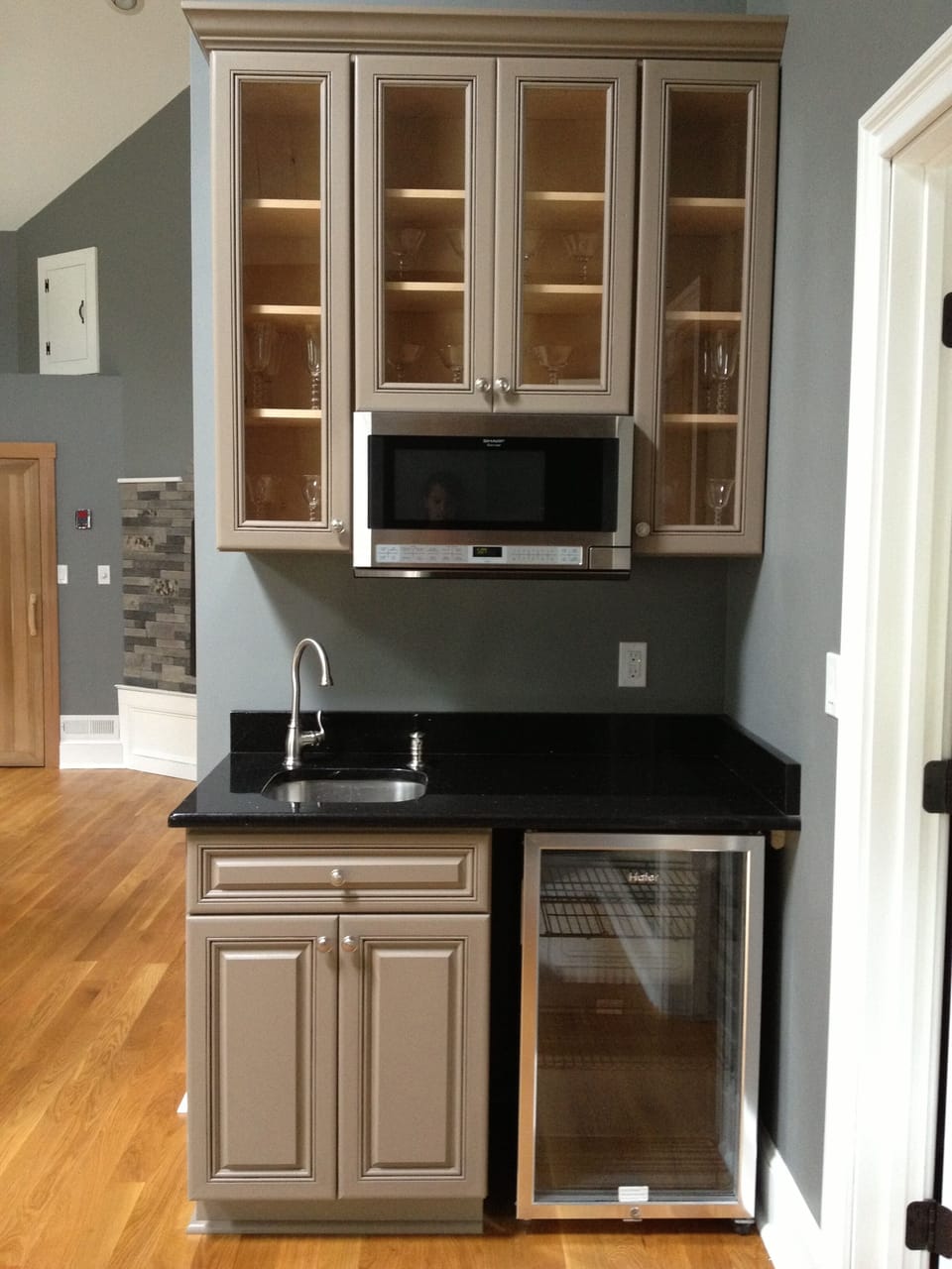 Master suite wet bar 