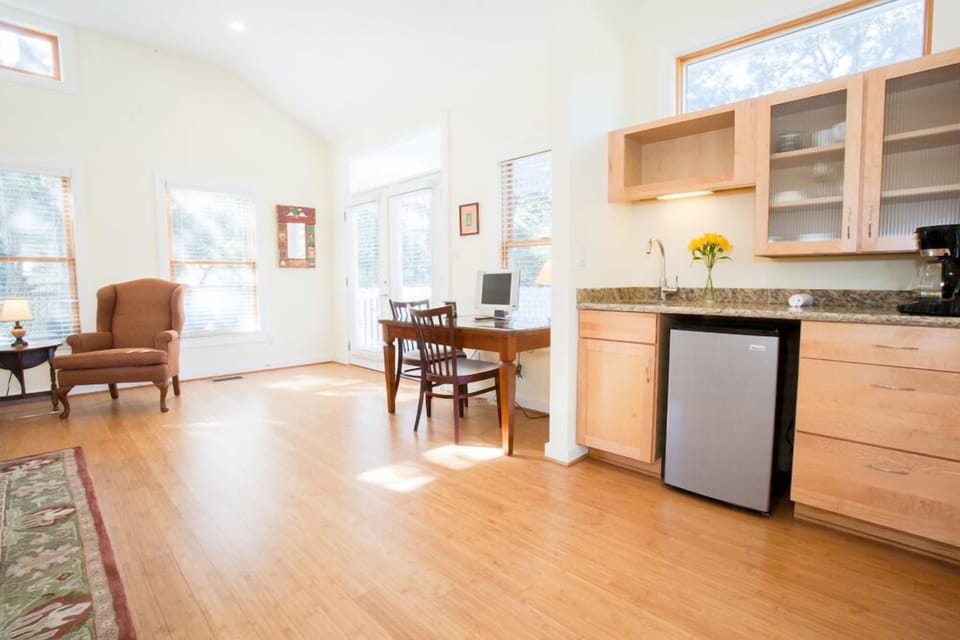 Upstairs kitchenette and dining area