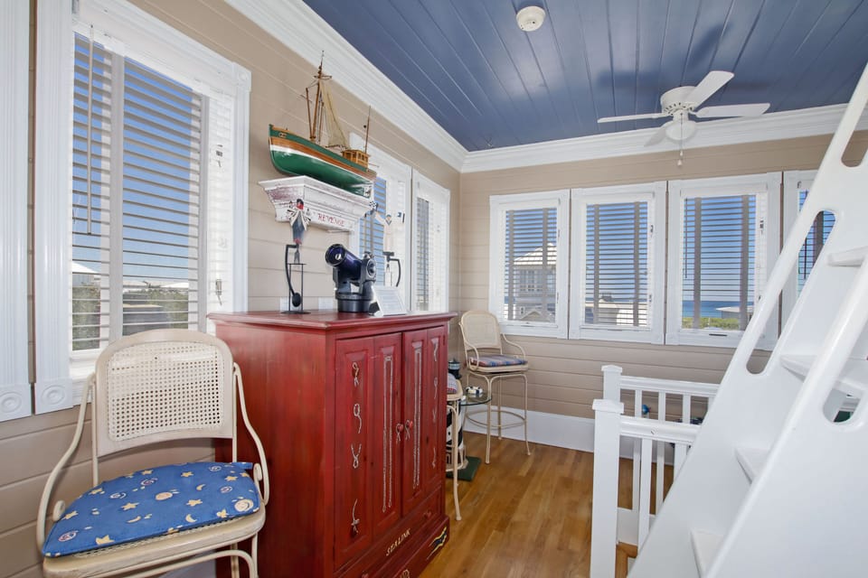 3rd floor tower room with amazing views of the Gulf of Mexico 
