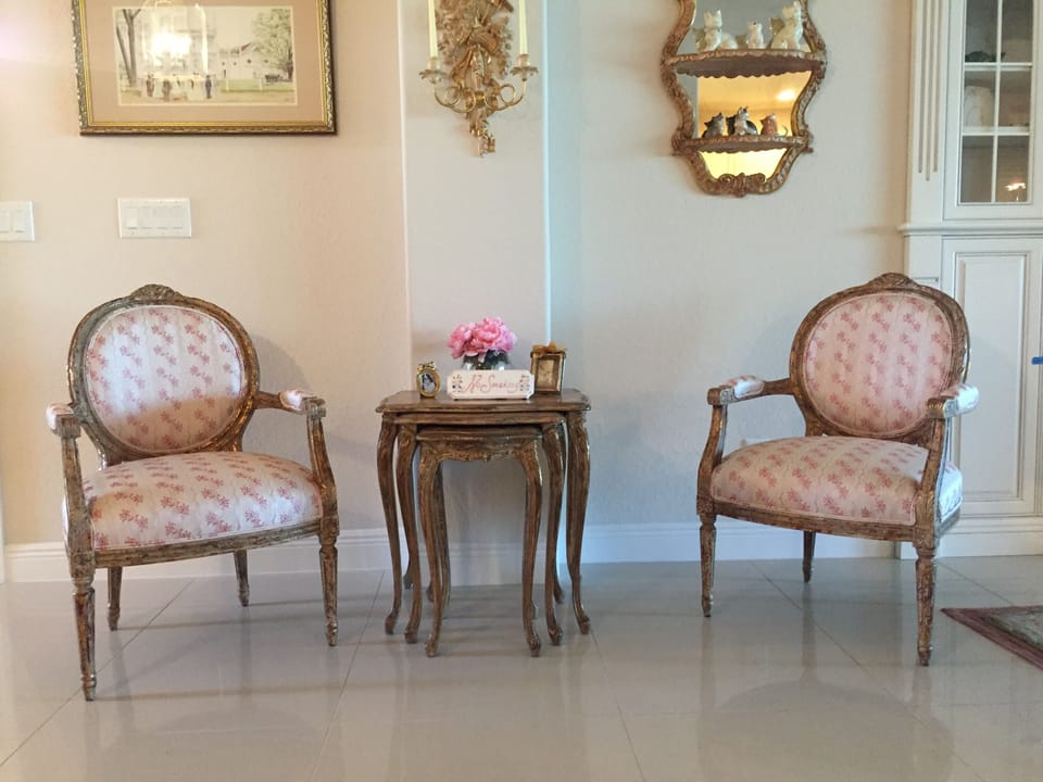 Extra seating in the great room if needed
