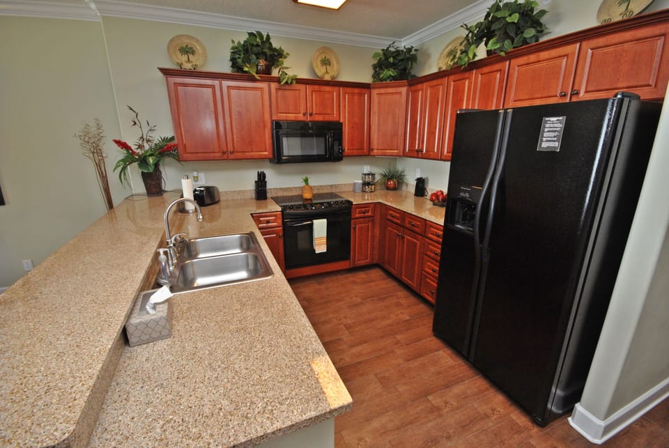 Fully Functional Kitchen W/Recent Updates!