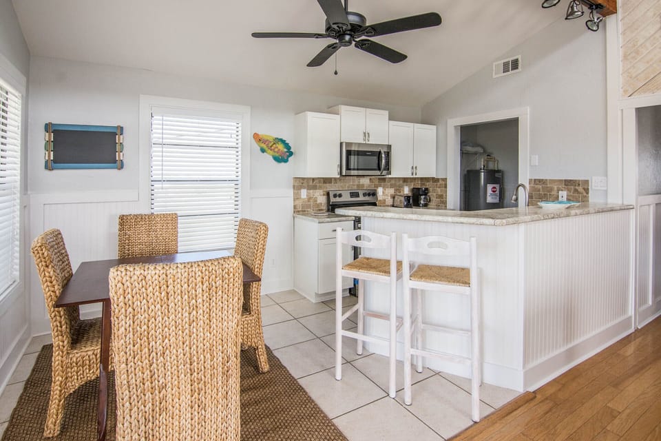Eat in Kitchen with Breakfast Bar