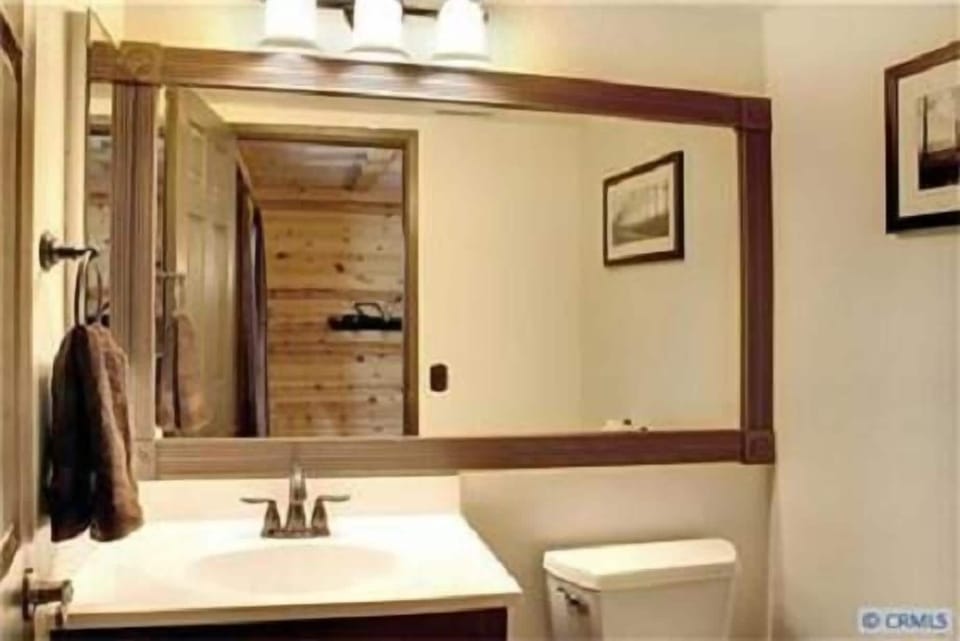 Full Bathroom 3, for Bedroom 4