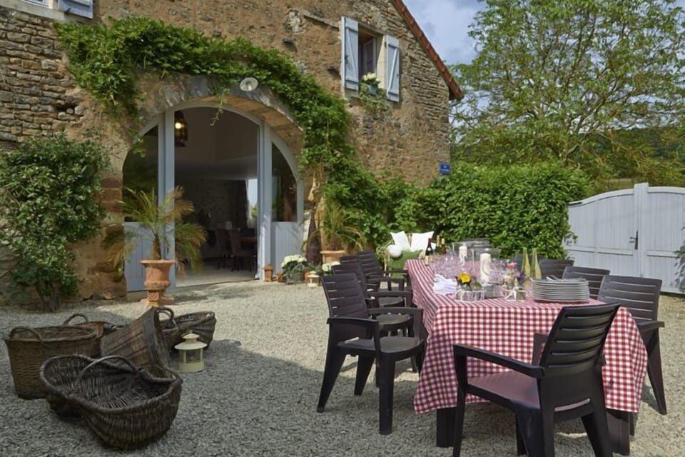 the courtyard is the perfect place for dining
