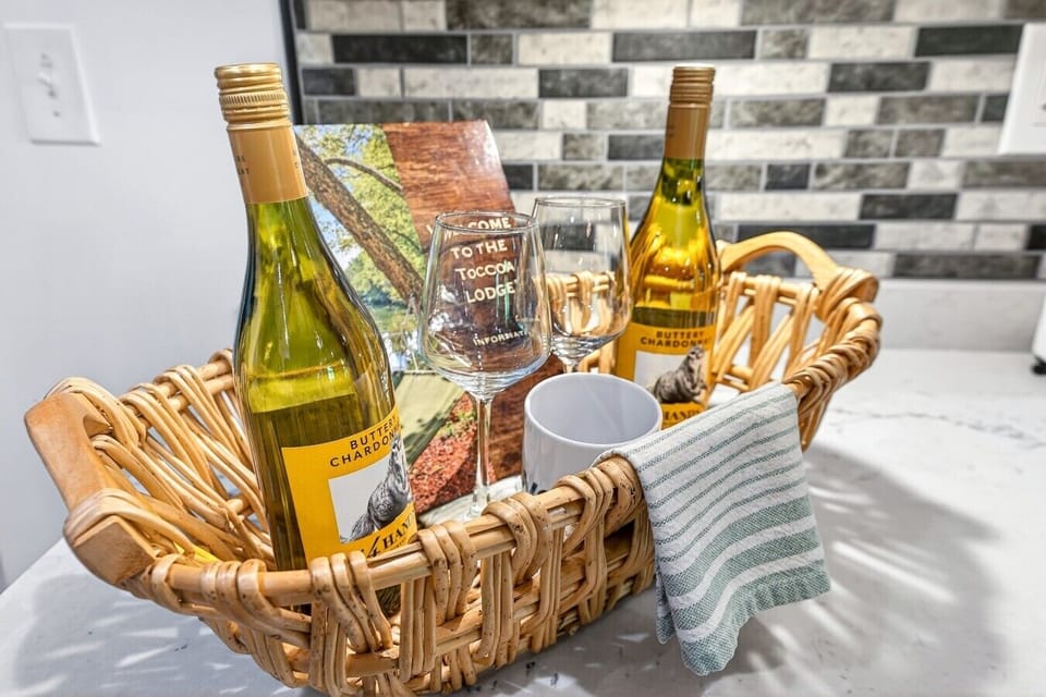 Thank you for staying with us at the Toccoa Lodge!
